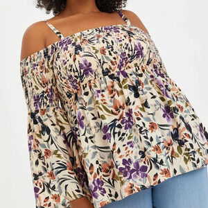 Torrid Floral Taupe Challis Cold Shoulder Blouse in Size 00 - M/10
